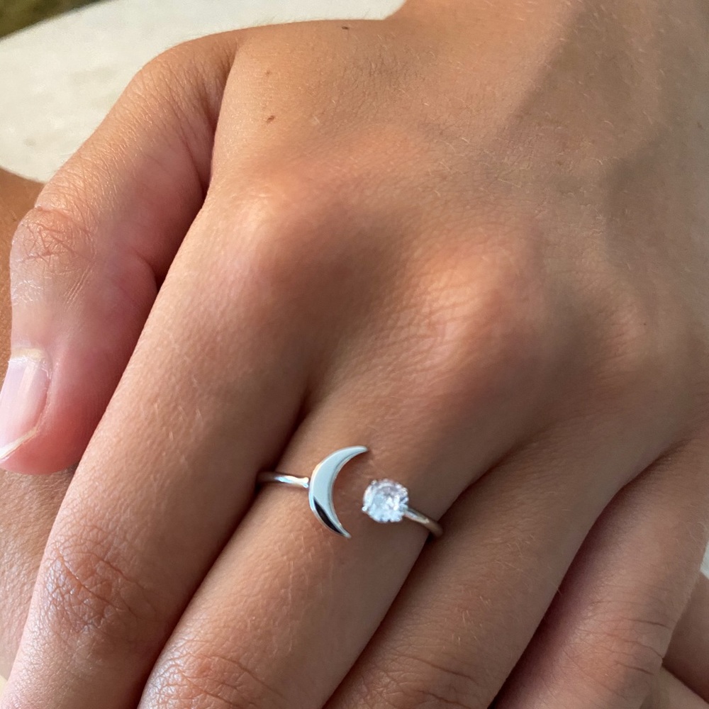 Sale $14! .925 Sterling Silver Moon & Cz Ring - Picture 12 of 16